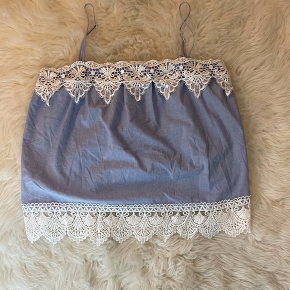 Express Crop Top - Picture 7 of 9